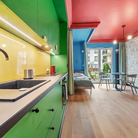 Colorful Apt Close To The Center Great Location Warsaw