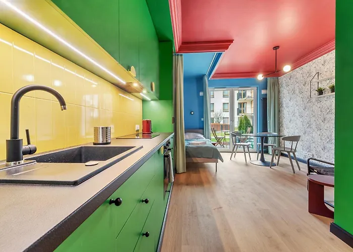 Colorful Close To The Center Great Location Varsó